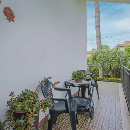 Vakantiehuis Patrizia By Interhome Marina di Pietrasanta