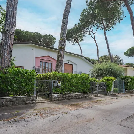 Patrizia By Interhome Vakantiehuis Marina di Pietrasanta